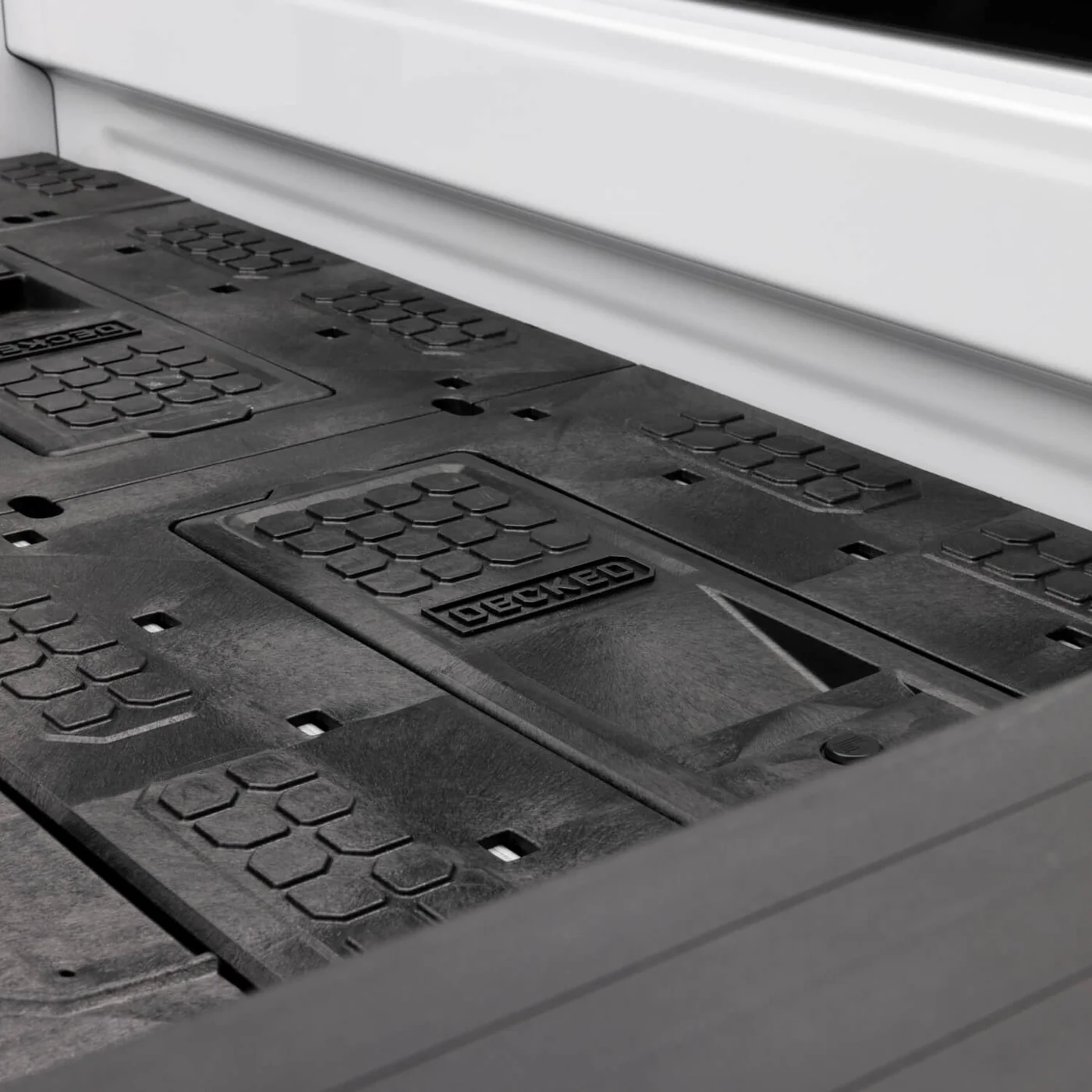 Drawer System (8' Tub) + Premium Accessory Pack + Load Floor