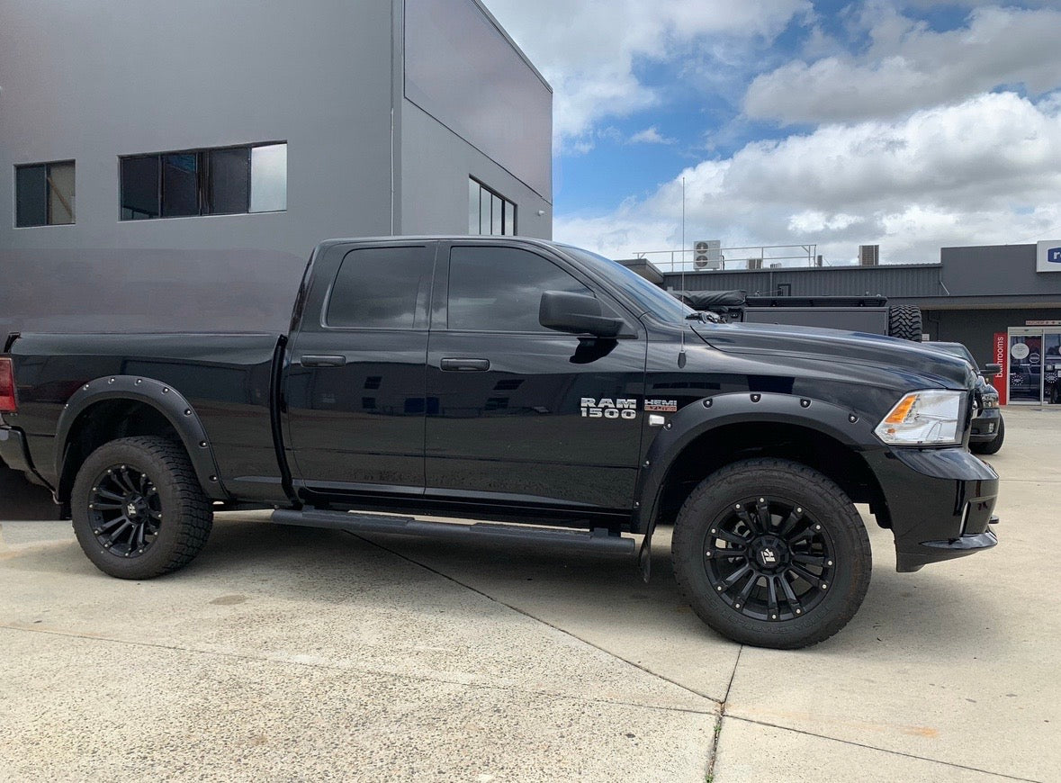 2" Levelling Kit with OK 2.5" Shocks