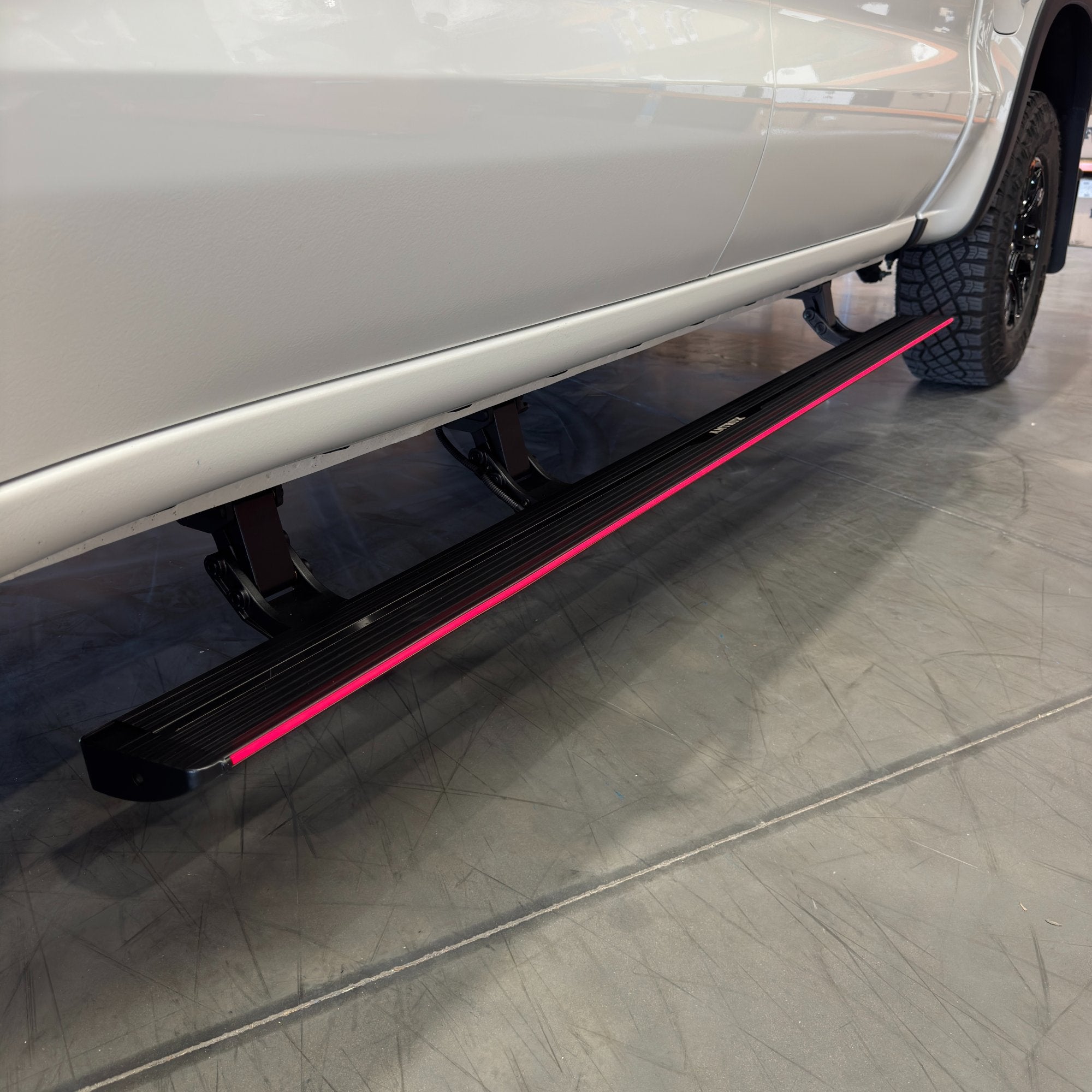 ELECTRIC SIDE STEPS