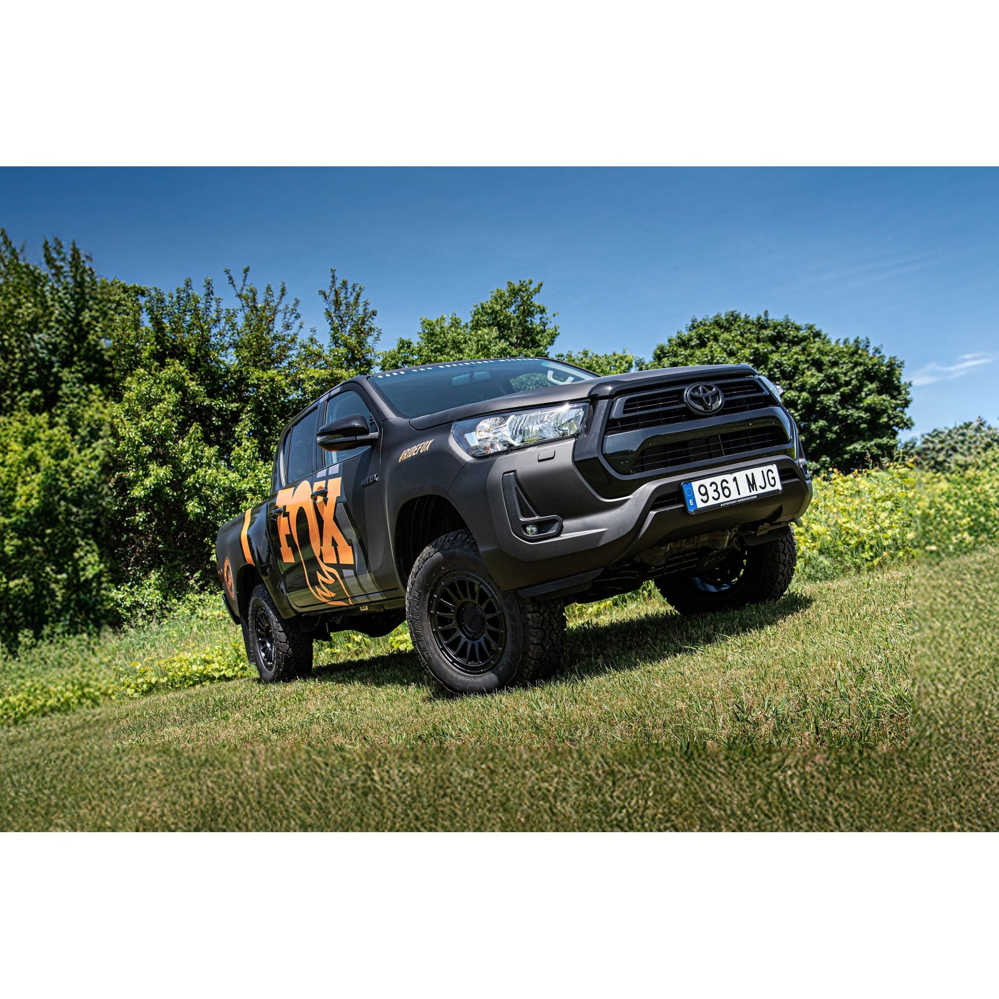 2-3" Lift Kit with Fox 2.0" Snap Ring Shocks