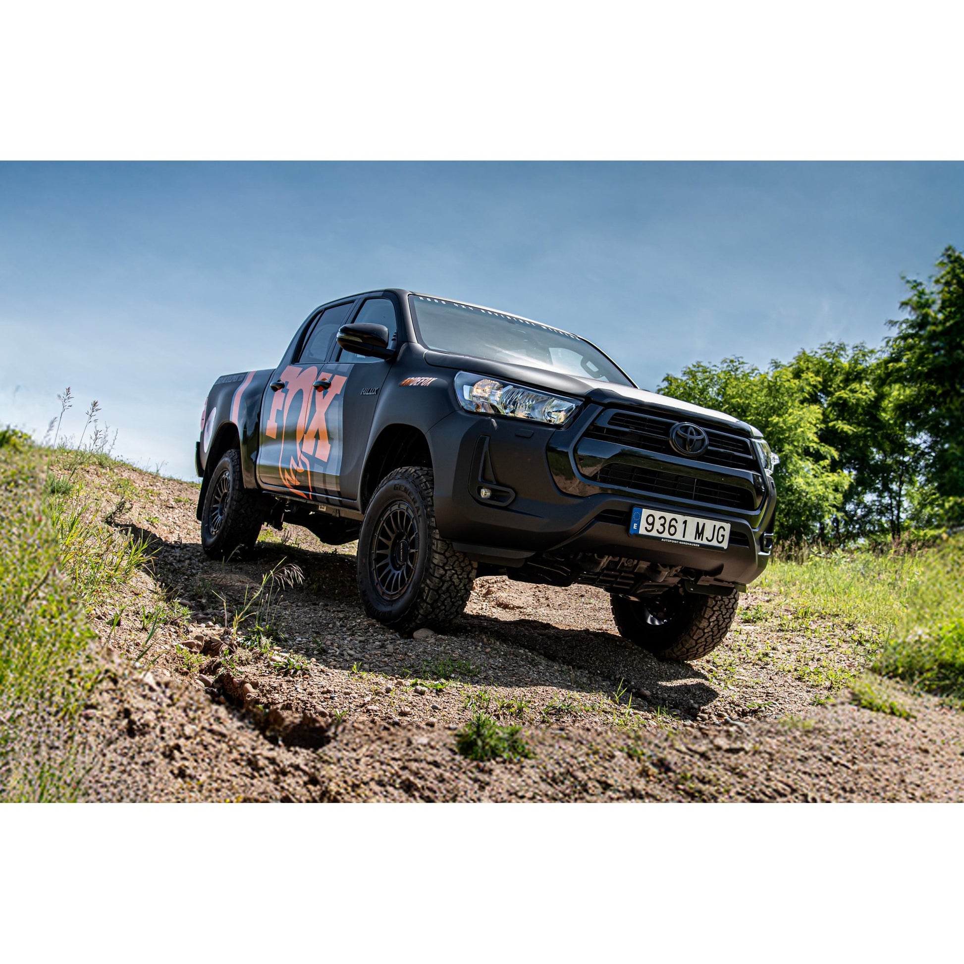2-3" Lift Kit with Fox 2.0" Snap Ring Shocks