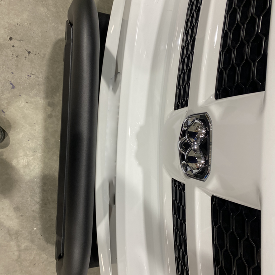 Polished SS Nudge Bar with DBL Row Light Bar