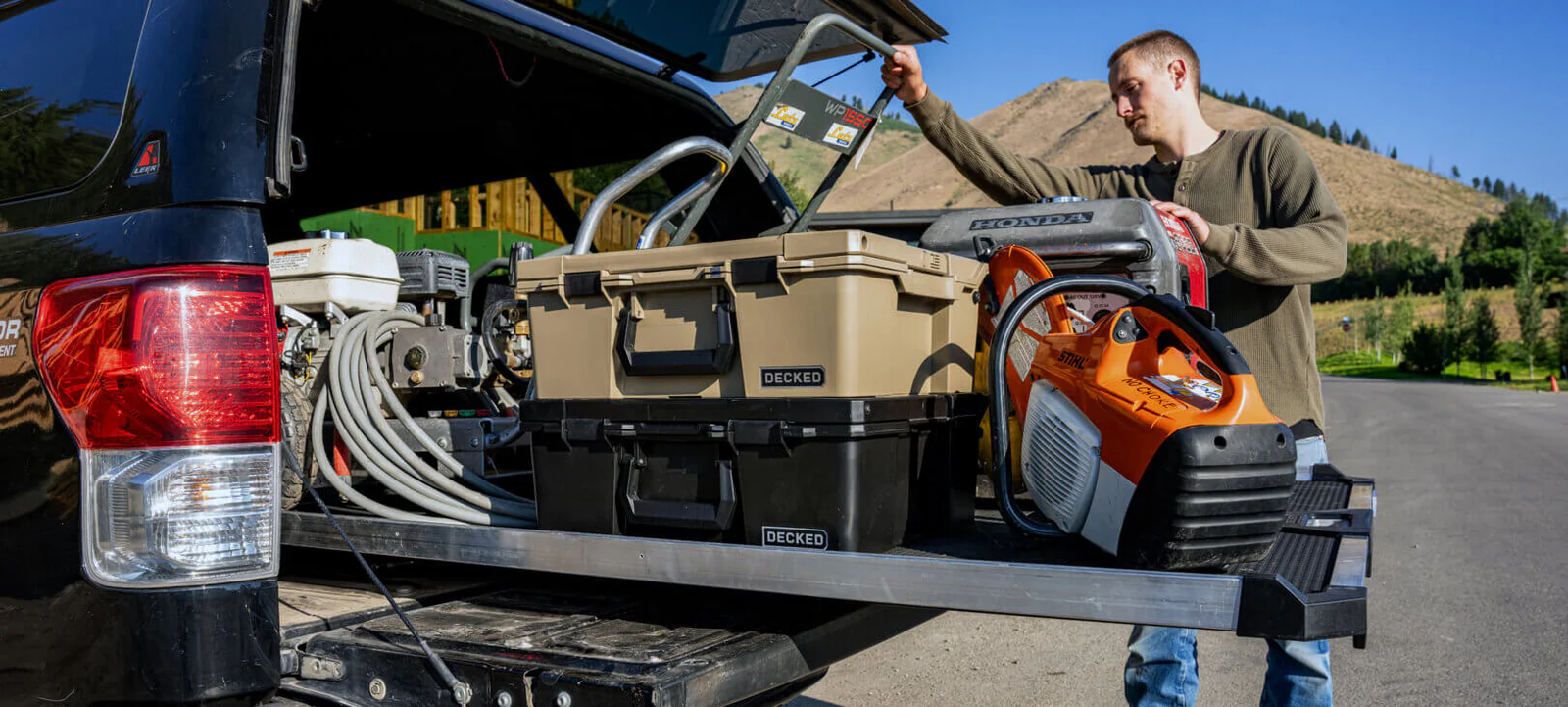 CargoGlide Truck Bed Slide for 6'9 American Truck Tub