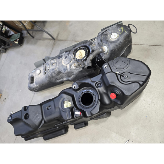 Long Range Fuel Tank, 197L, Crew Cab, 6'4 Tub