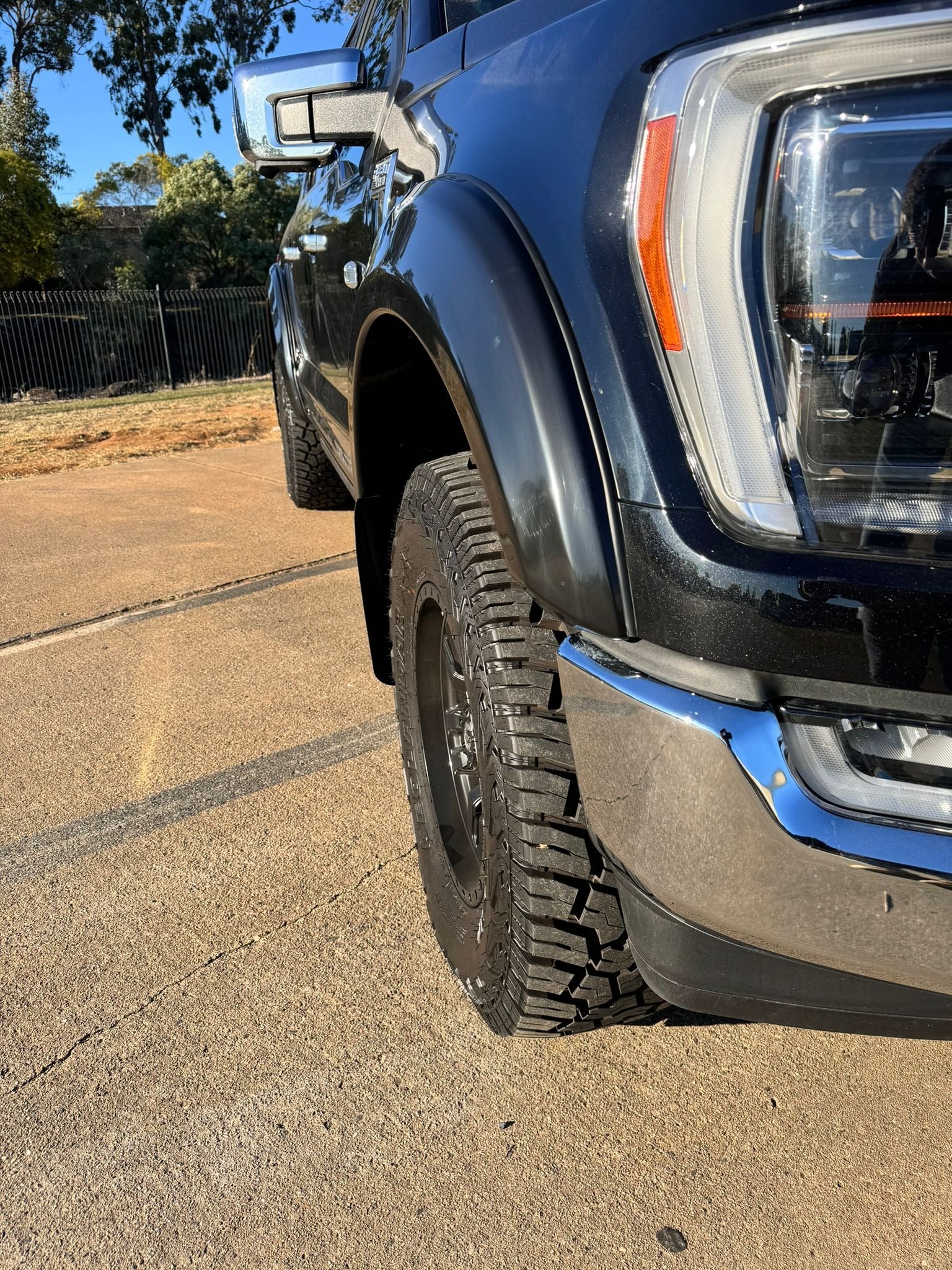 Fender Flares (Smooth) & Mudflaps, Front & Rear