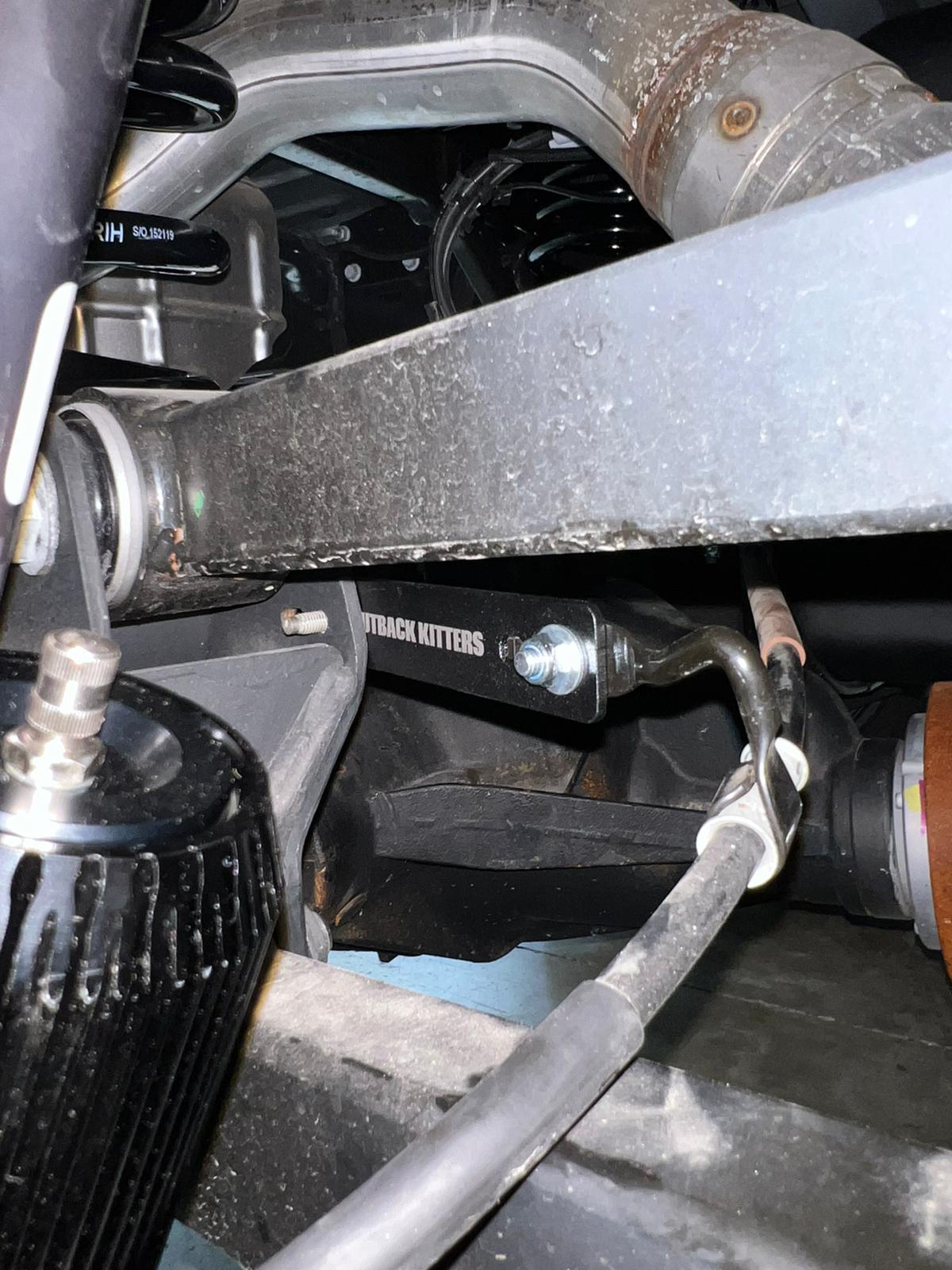 Brake Line Mounting Bracket Kit for Remote Res Shocks